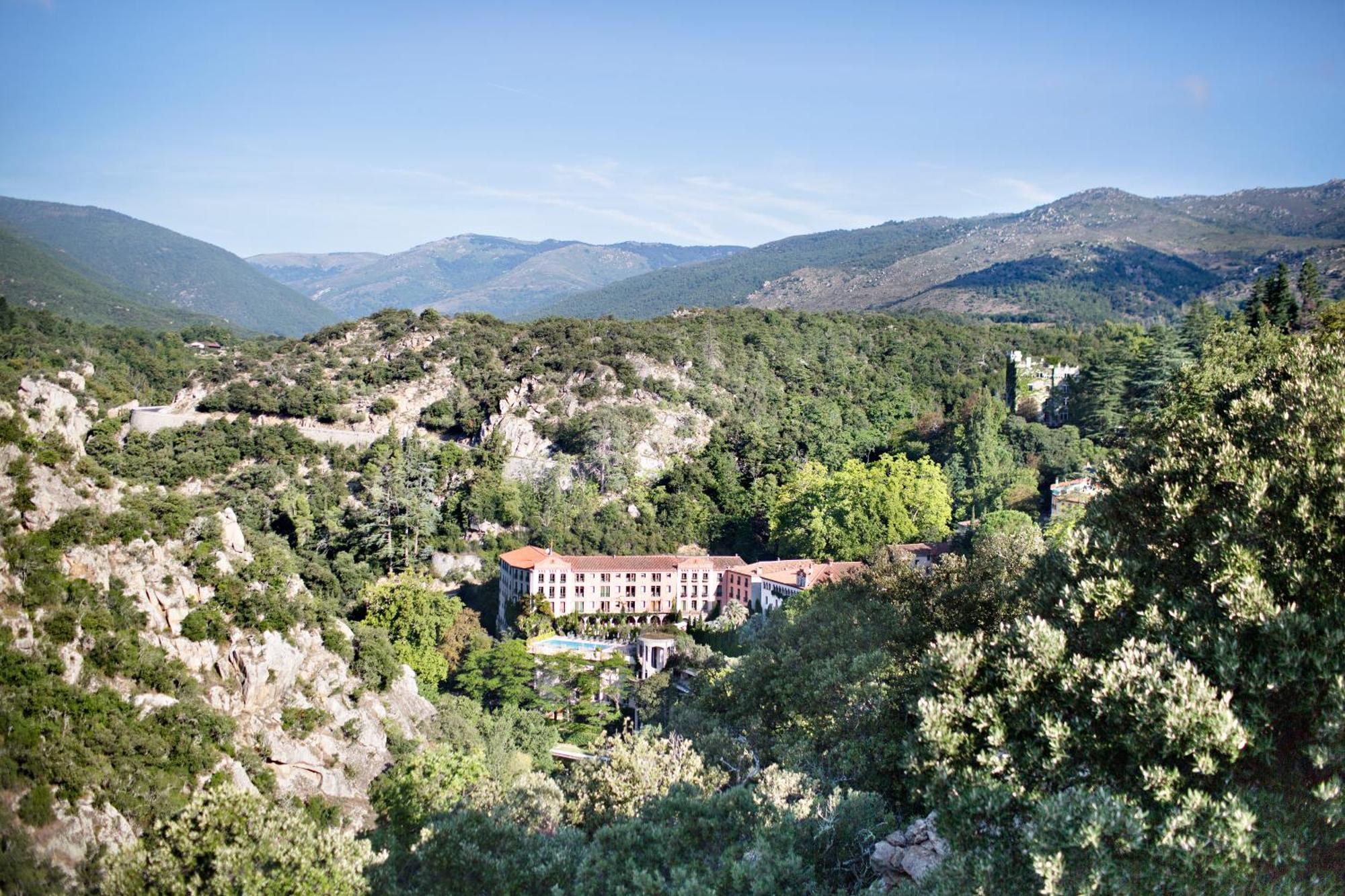Le Grand Hotel Moltig les Bains Kültér fotó