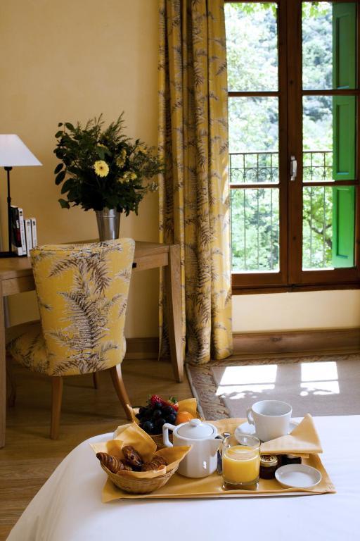 Le Grand Hotel Moltig les Bains Szoba fotó