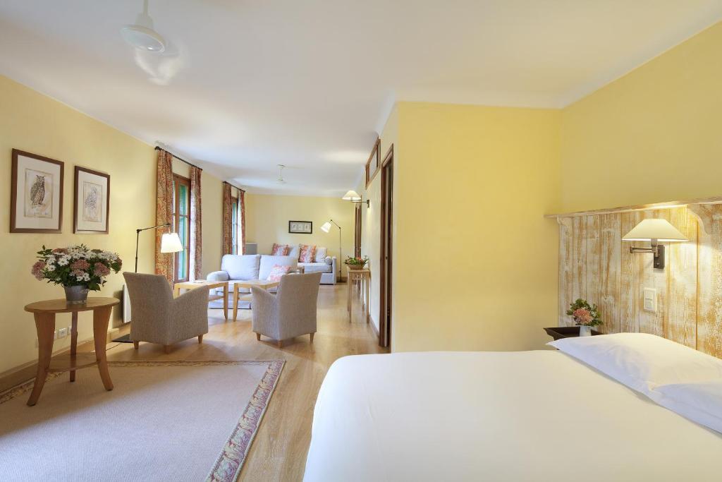 Le Grand Hotel Moltig les Bains Szoba fotó