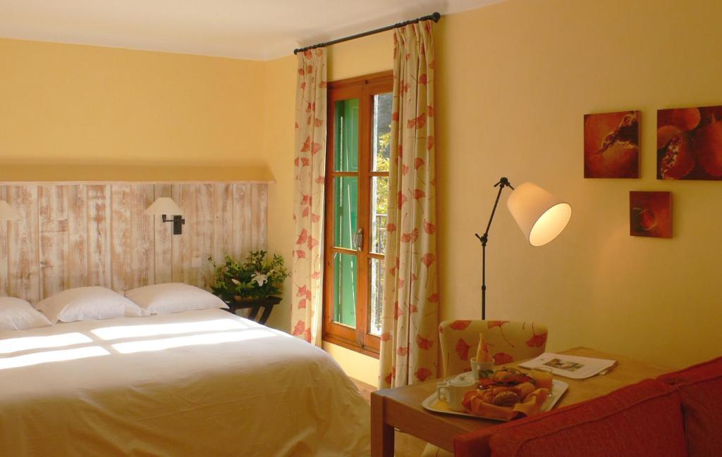 Le Grand Hotel Moltig les Bains Szoba fotó