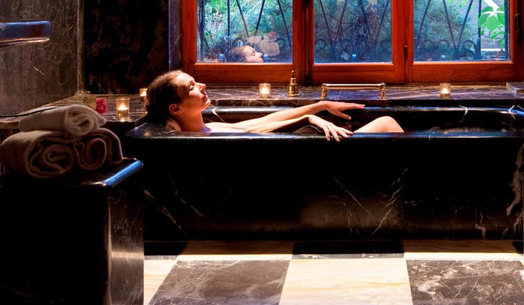 Le Grand Hotel Moltig les Bains Kültér fotó